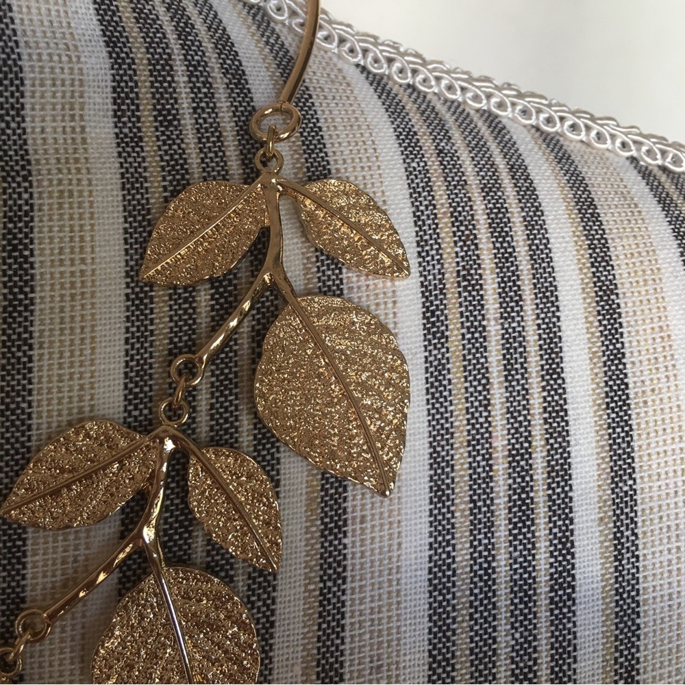 St.Thomas Statement Necklace Leaf - image 3